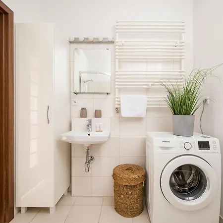 Wola Parkside Comfy By Bookinghost Appartement Varsovie