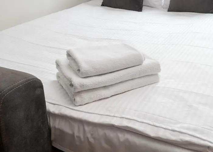 شقة Wola Parkside Comfy By Bookinghost *