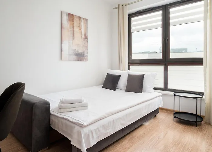 Wola Parkside Comfy By Bookinghost *